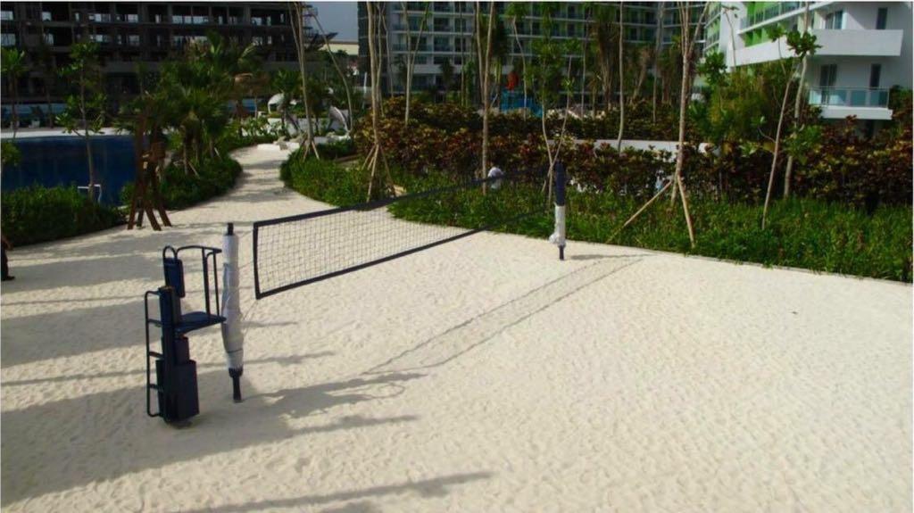 Azure Urban Beach Resort Manila By Radlett Extérieur photo