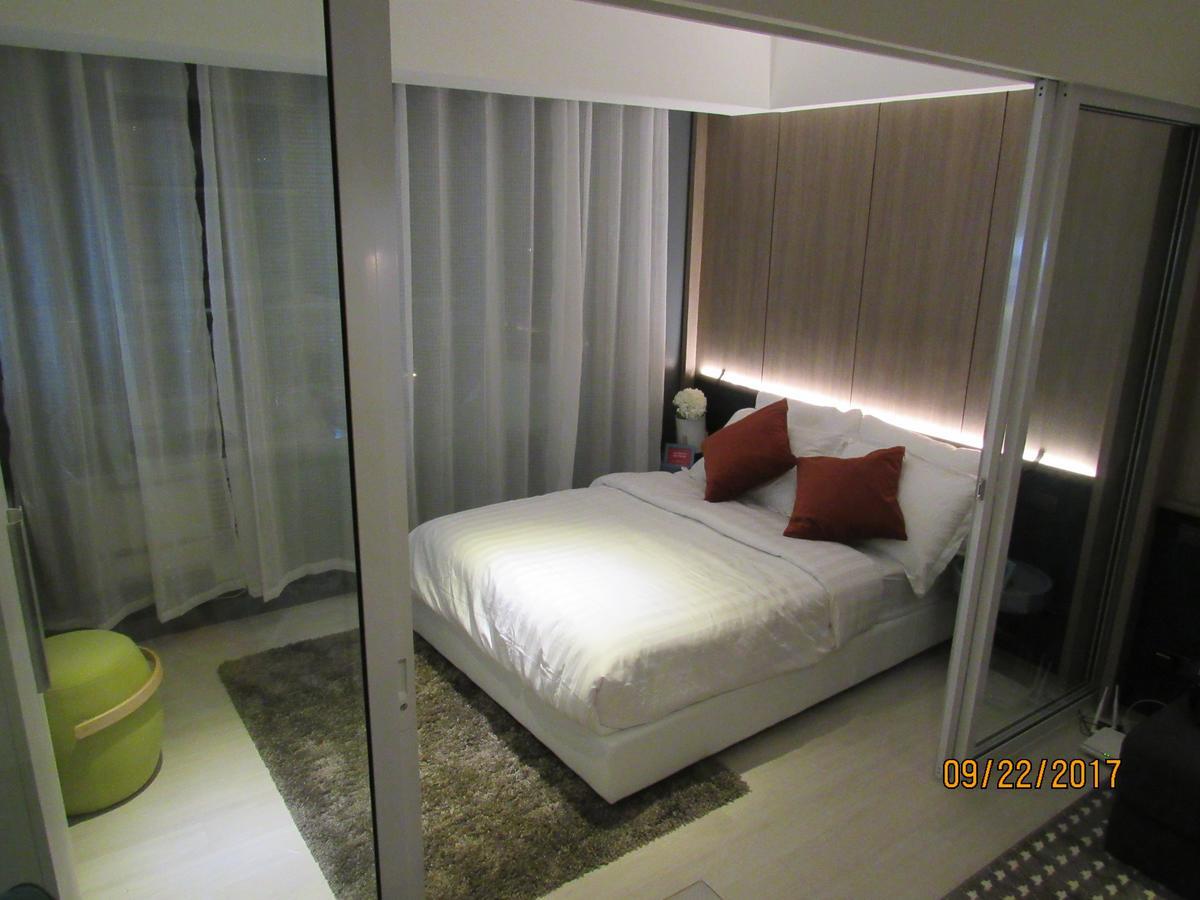 Azure Urban Beach Resort Manila By Radlett Extérieur photo