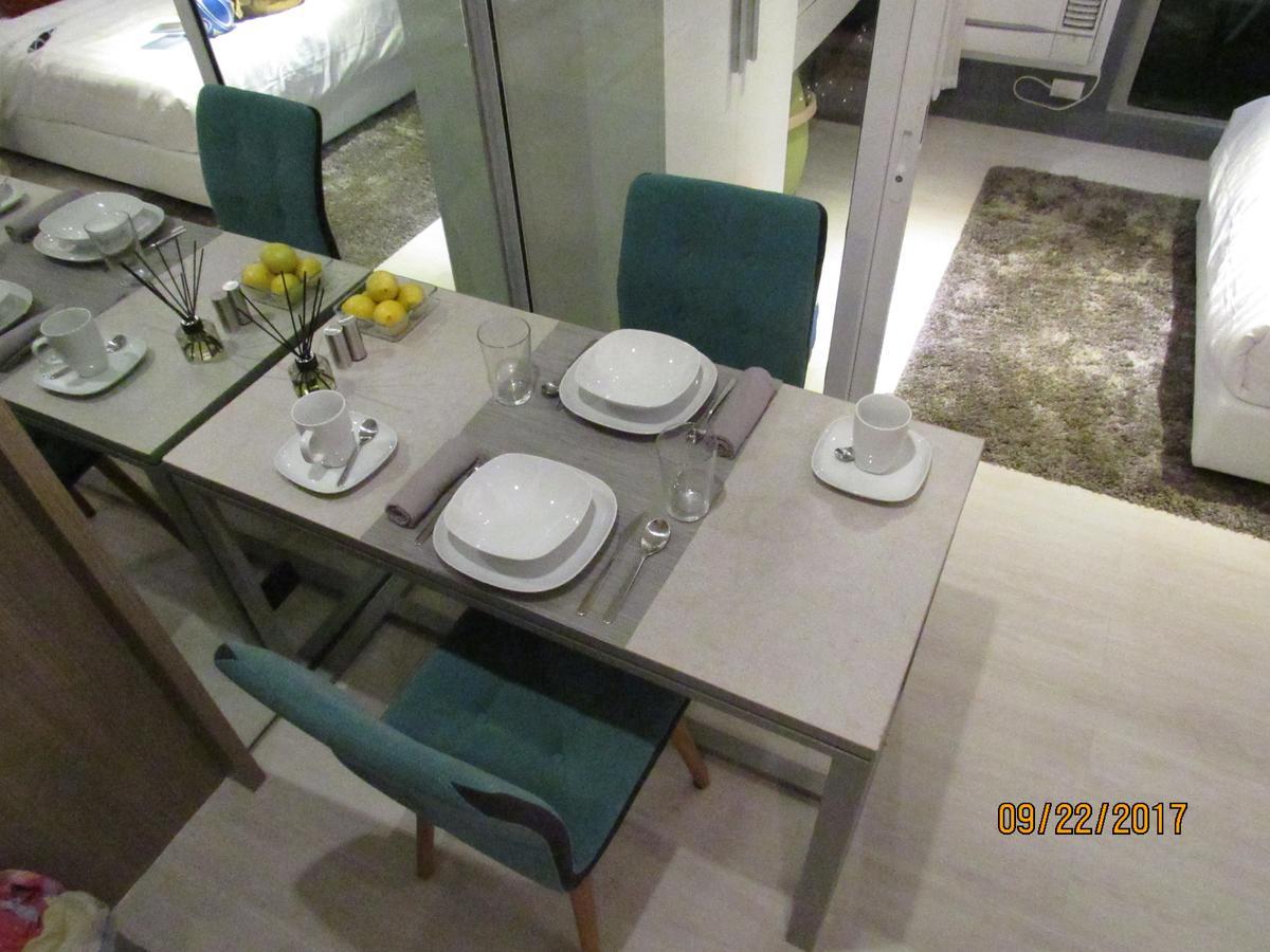 Azure Urban Beach Resort Manila By Radlett Extérieur photo